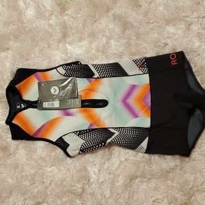 Nwt tag roxy wetsuit